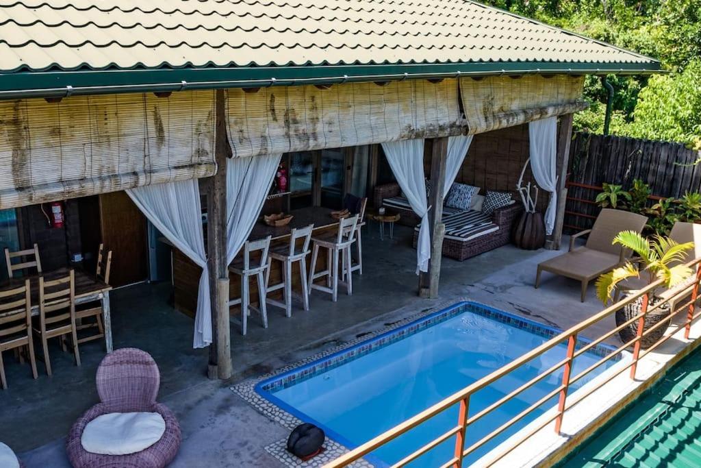 La Pointe Beach Huts Баи-Сейнт-Энн Экстерьер фото