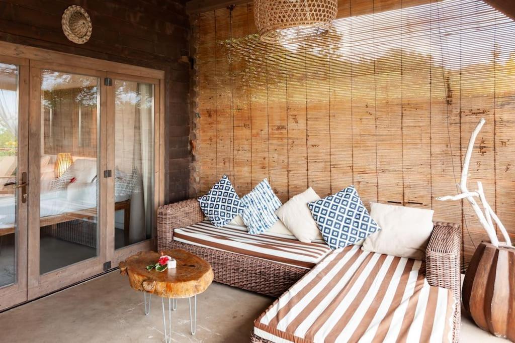 La Pointe Beach Huts Баи-Сейнт-Энн Экстерьер фото
